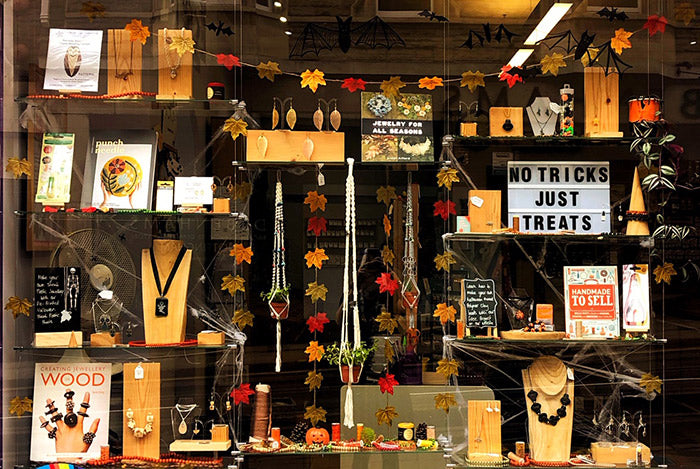 Autumnal vibes - here's some great crafts for a cosy night in