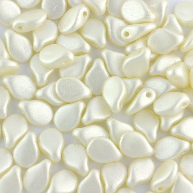 Pastel Cream Preciosa Pip Beads
