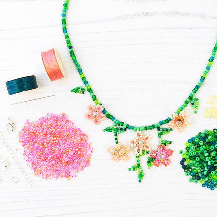 Pink Trailing Flowers Necklace Kit