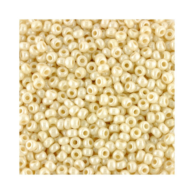 Preciosa size 8 seed beads in pearl cream effect