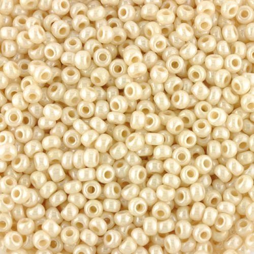 Size 8 Pearl Cream Seed Beads